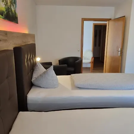 兰德恩格尔酒店 酒店 3*